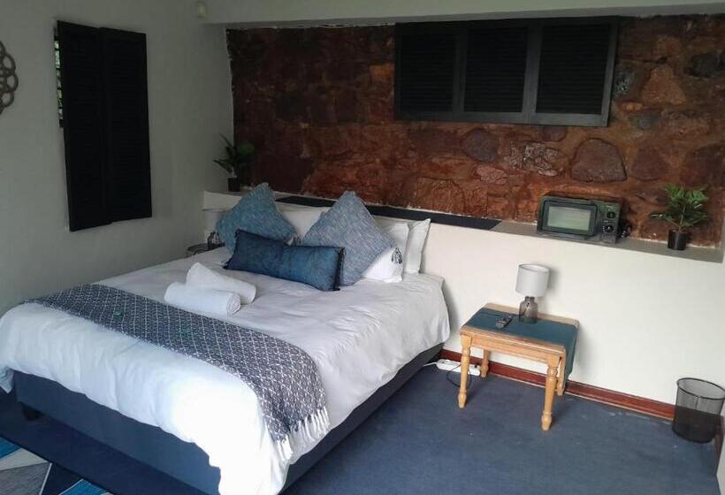 غرفة عائلية, Dam House Lodge