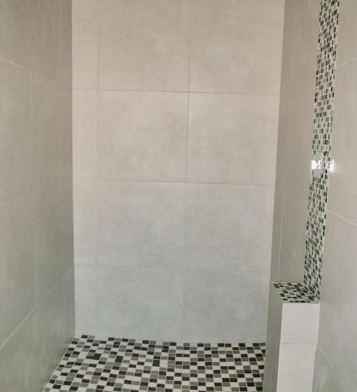 ガーデンビュースタンダードルーム, Die Karee Tuiste