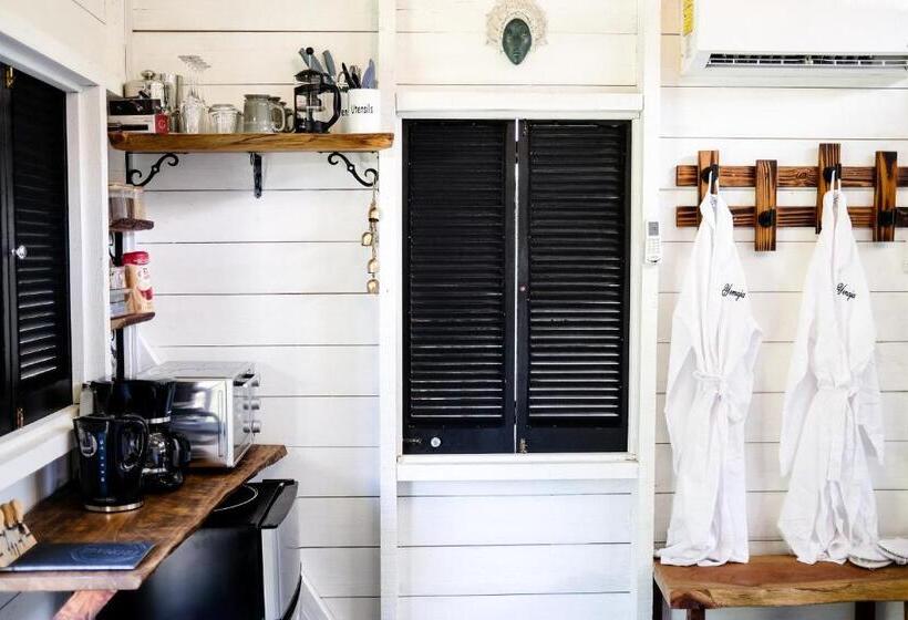 اتاق استاندارد با چشمانداز باغ, Silk Cotton Cottages