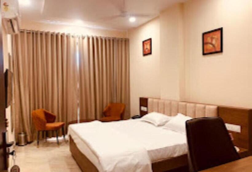 デラックスルーム, The Imperial Hotel And Convention Centre Kanpur