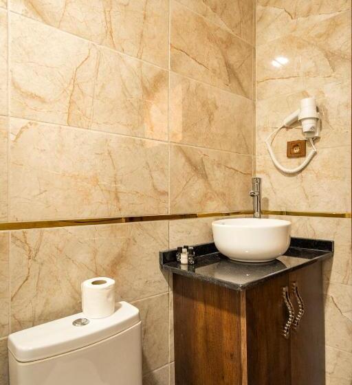 Quarto Triplo Estandar com Sacada, Harbor House