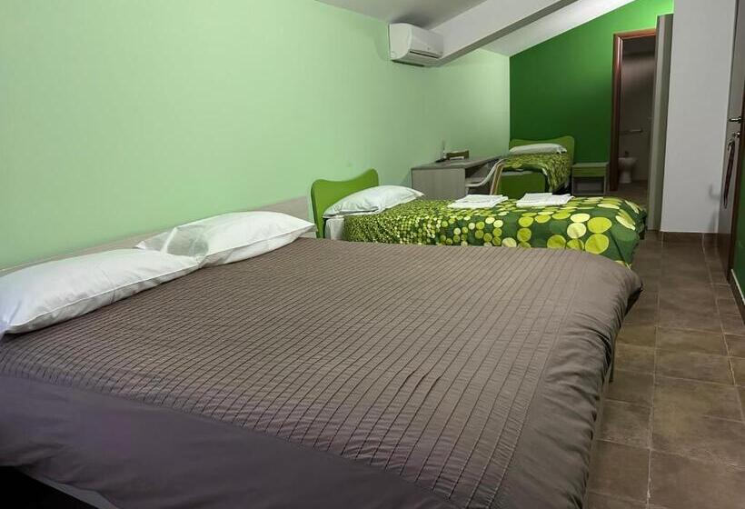 اتاق استاندارد چهار تخته, Agriturismo Serra Moneta