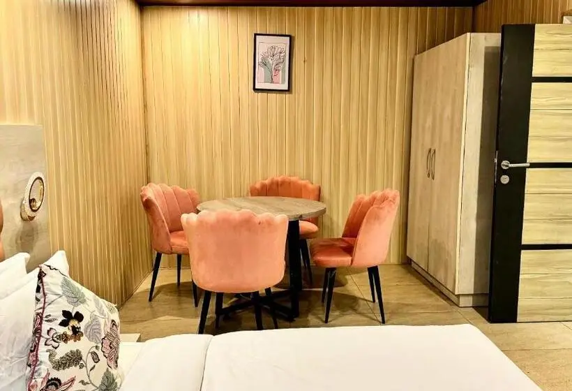 Sviitti, Wabi Sabi Stays Pride Inn