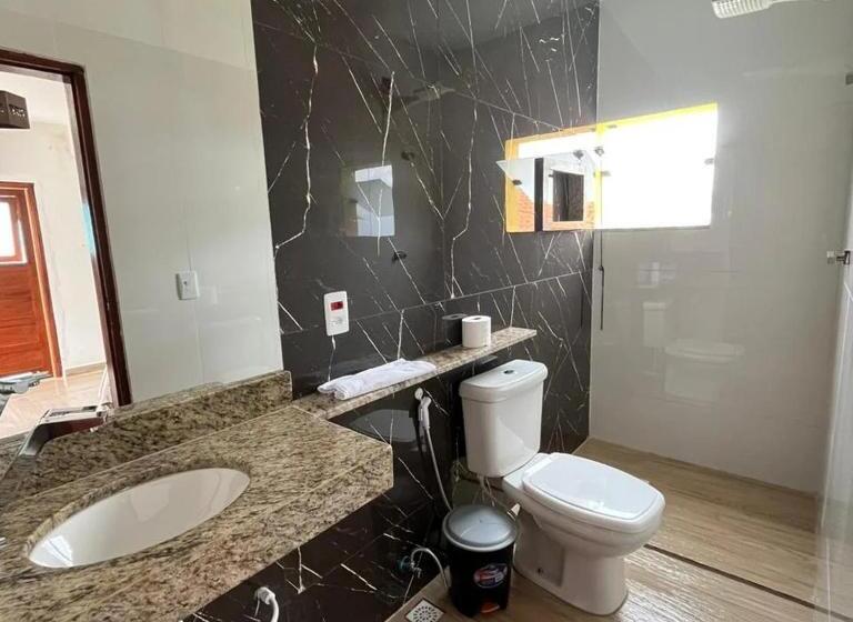 Sviitti, Pousada E Galeria Mestre Dos Magos