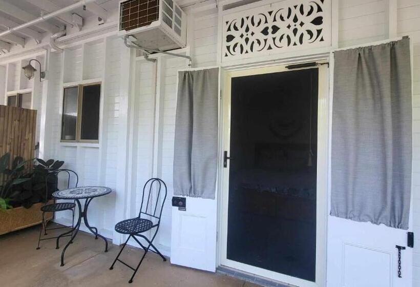 Номер Deluxe, Ribbonwood Bed & Breakfast, Emu Park Qld