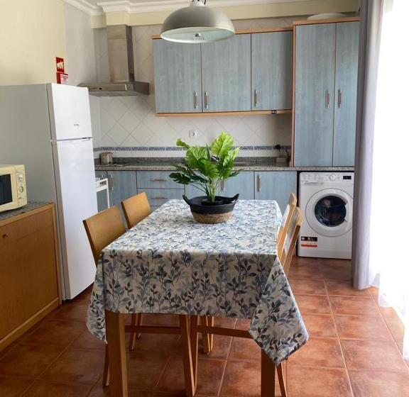 침실 1개 발코니 아파트, Apartamento Altura T2