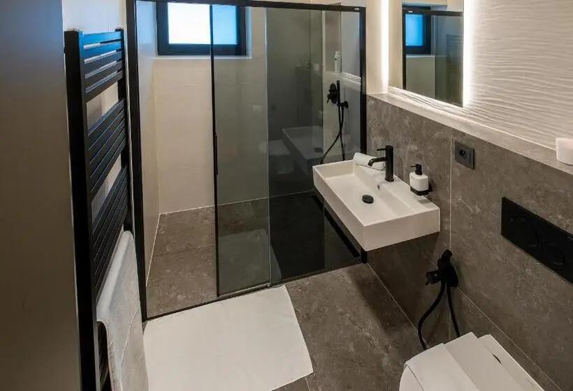 バルコニー付きスタンダードルーム, Apartmány Jarmilka S Privátním Wellness