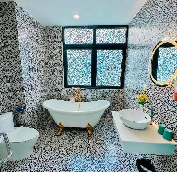 اتاق استاندارد چهار تخته, Beach Hotel Grand World