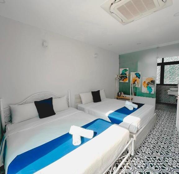 اتاق استاندارد چهار تخته, Beach Hotel Grand World