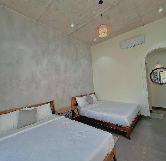 اتاق لوکس با چشم‌انداز دریا, Barland Villa