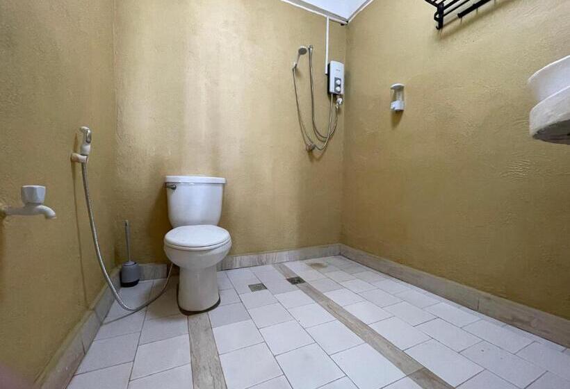 Deluxe Rum Havsutsikt, Voodoo House