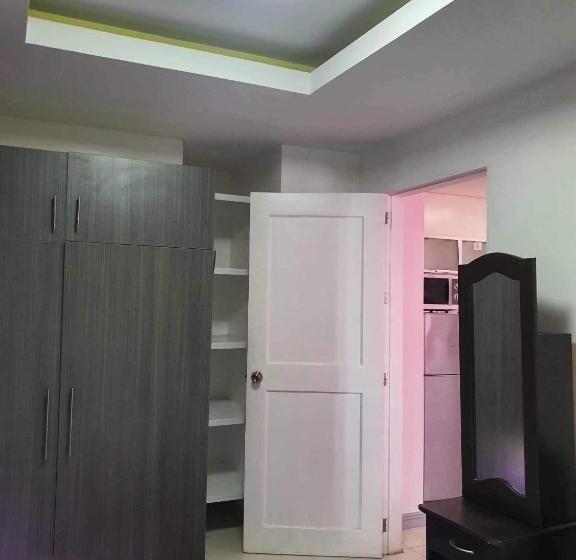 סוויטה משפחתית, Birch Tower Condotel