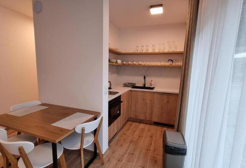 Апартаменты 1 Спальня с Балконом, Chalets Hrabovo