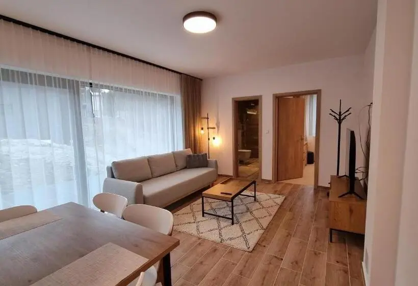 バルコニー付き１ベッドルームアパートメント, Chalets Hrabovo