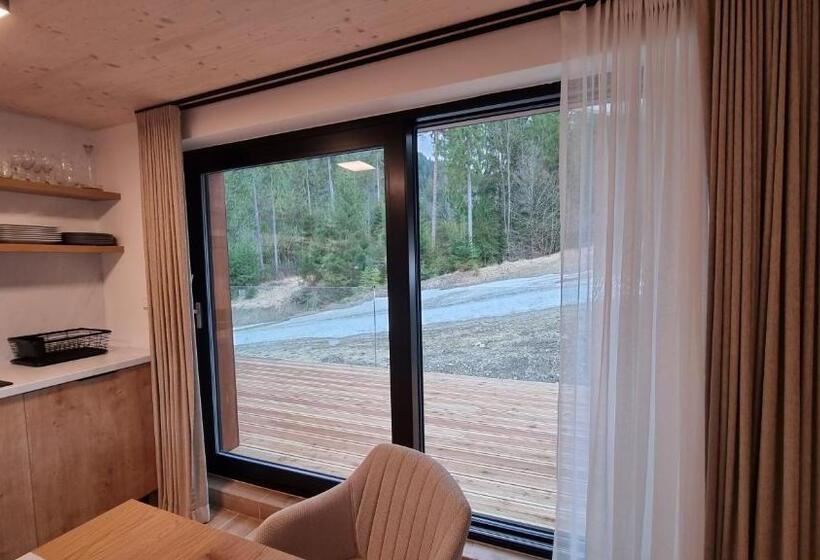 Апартаменты 2 Спальни с Балконом, Chalets Hrabovo