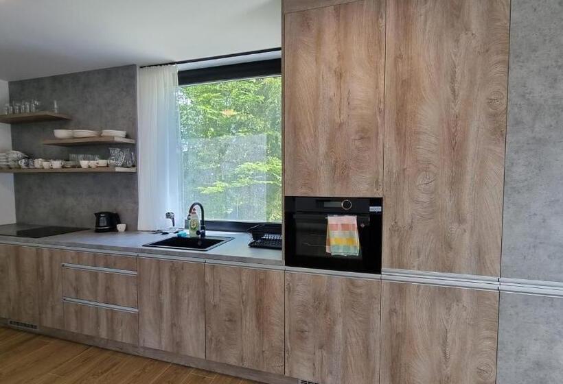 Апартаменты 4 Спальни, Chalets Hrabovo