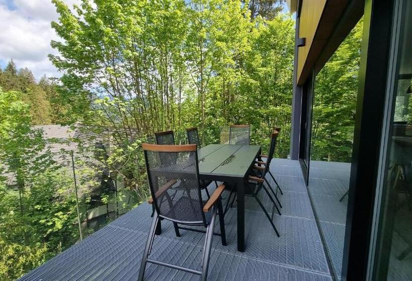 침실 4개 아파트, Chalets Hrabovo