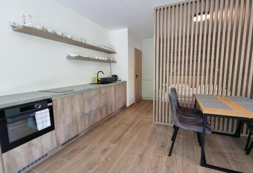 Студио Стандарт с Террасой, Chalets Hrabovo