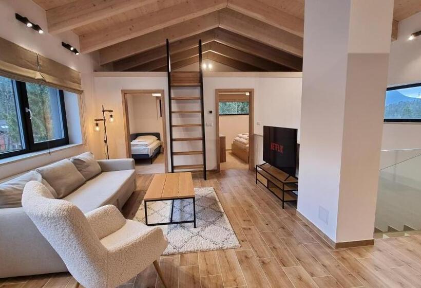 발코니가 있는 2 베드룸 아파트, Chalets Hrabovo