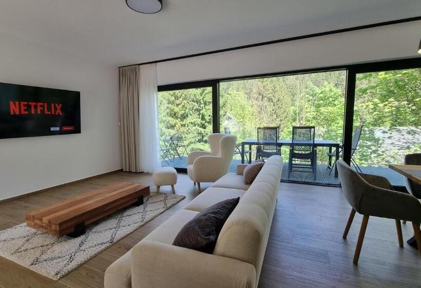 Апартаменты 4 Спальни, Chalets Hrabovo