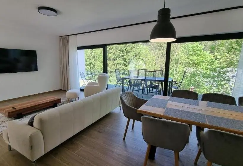 ４ベッドルームアパートメント, Chalets Hrabovo