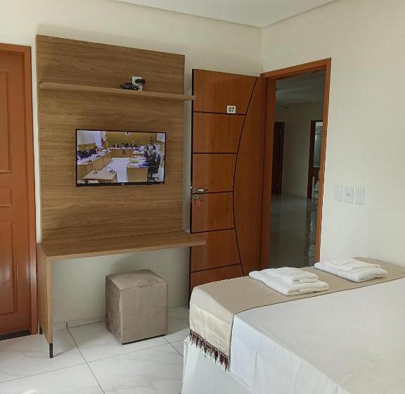 스탠다드 트리플 룸, Carvalho