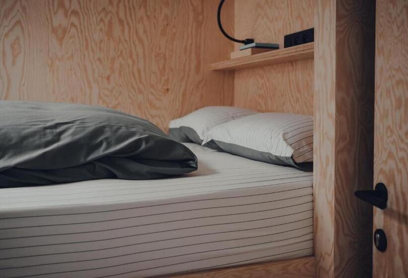 Standard room with outdoor bath, Les 3 Cabanes Urbaines   Centre Historique