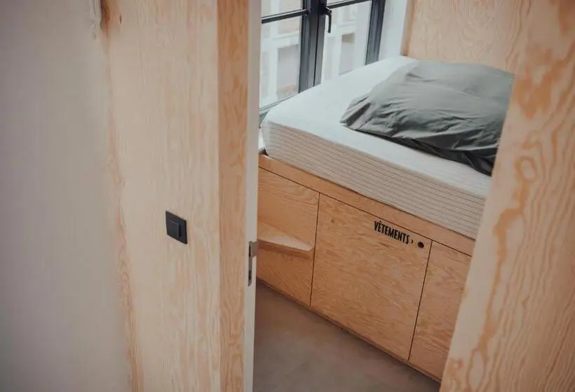 Standard room with outdoor bath, Les 3 Cabanes Urbaines Centre Historique