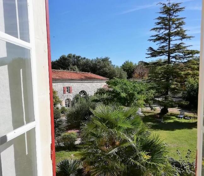 标准间, Domaine Des Tonneaux