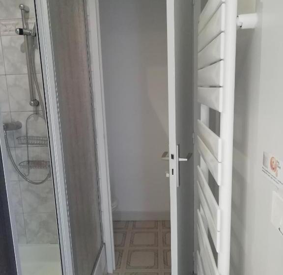 标准间, Domaine Des Tonneaux