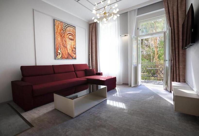 带阳台套房, Boutique Hotel Ambiente +