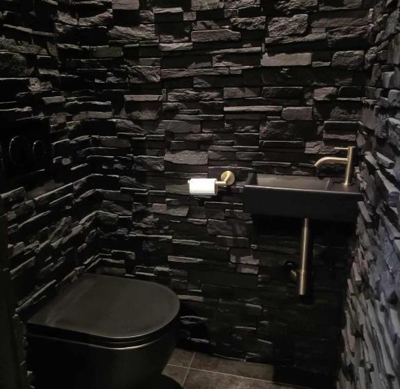 标准间, La Chambre Delta