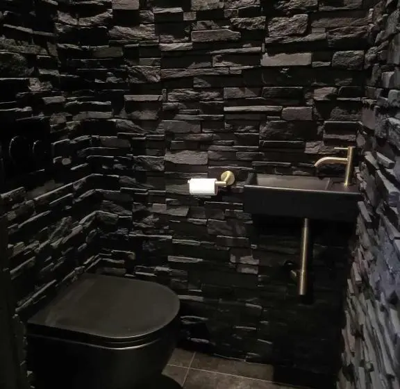 スタンダードルーム, La Chambre Delta