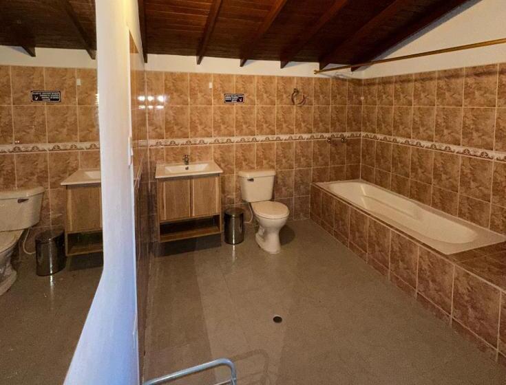 جناح مطلّ علي حمام السباحة, Muelle De María ángel