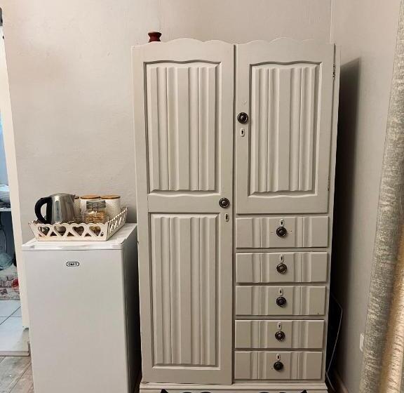 חדר סטנדרט, Elizabeth The 7th