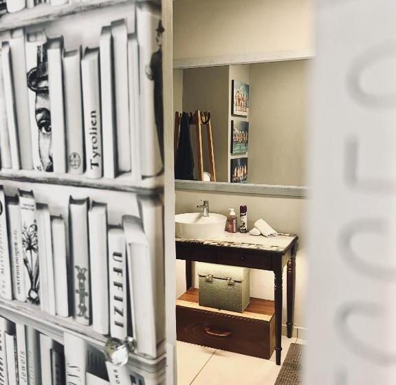 חדר סטנדרט נוף לבריכה, Elizabeth The 7th