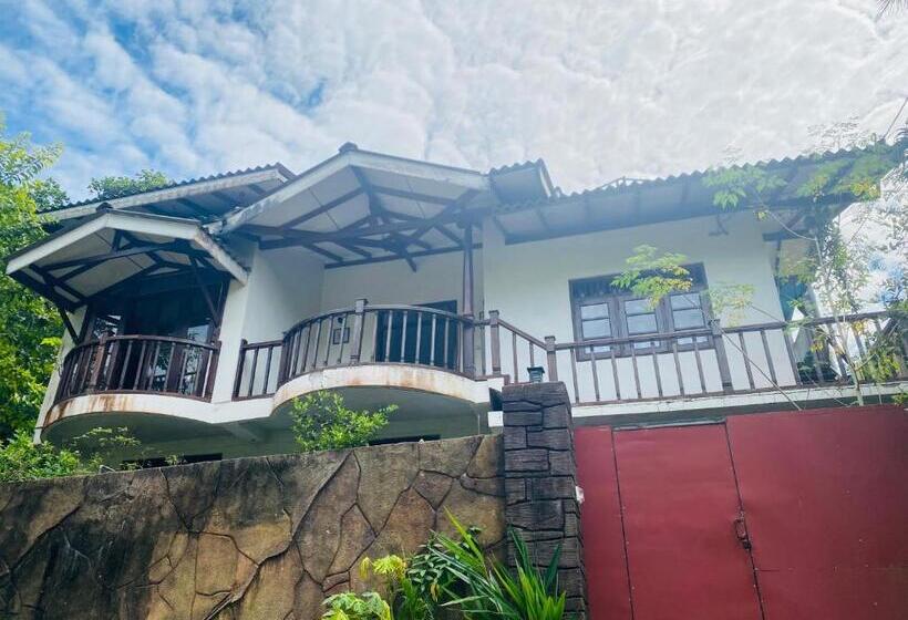 Номер Стандарт с Балконом, Villa Kabalana 57