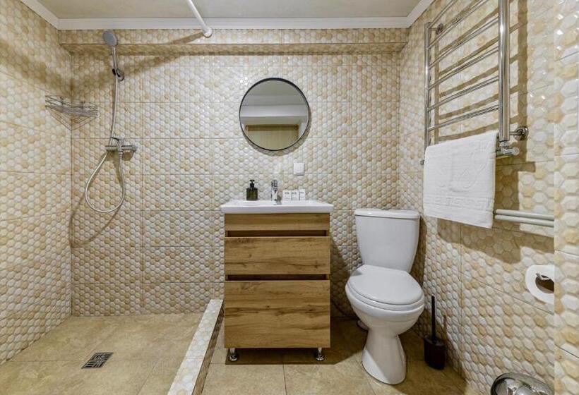 إستوديو قياسى ذو إطلالة, Woodvel House