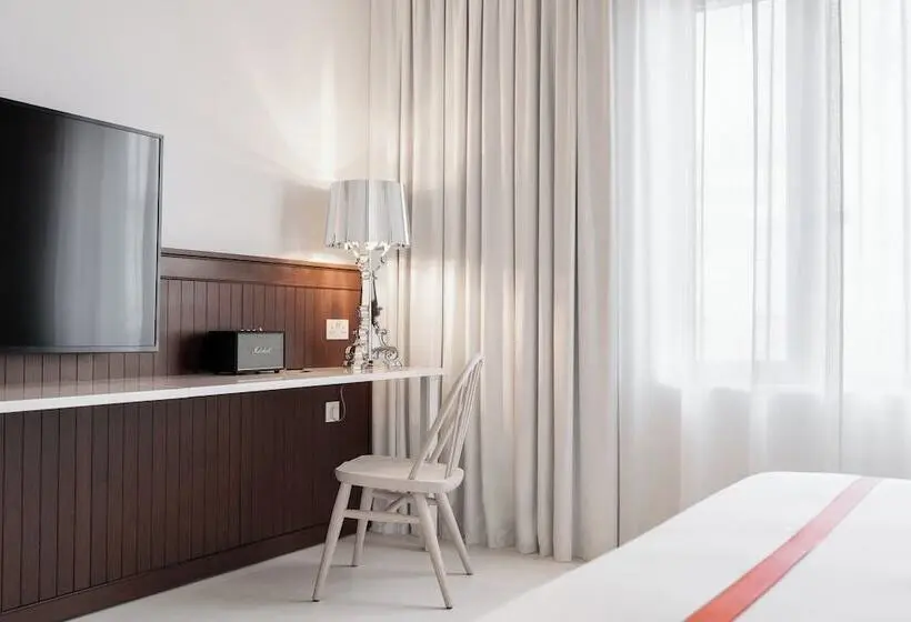 اتاق استاندارد با بالکن, Ruby Molly Hotel Dublin