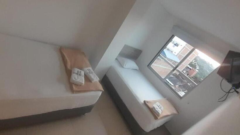 חדר אקזקיוטיב לשלושה, Suite Gold Hotel Omaga