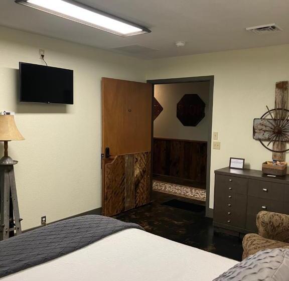 غرفة قياسية ثلاثية, Prairie Rose Inn