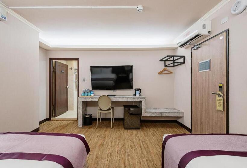 Superior Triple Room