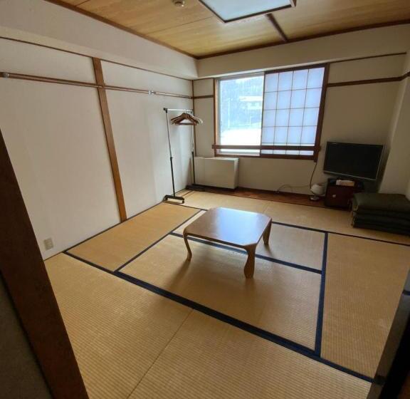 4인용 스탠다드 룸, ロッヂ　スガノ