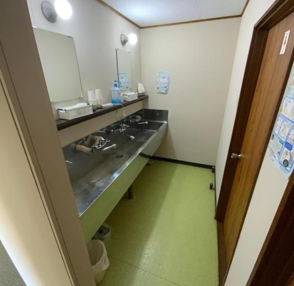 이코노미 쿼드러플룸(공용 화장실), ロッヂ　スガノ