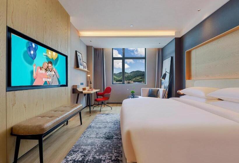 Номер Стандарт, Park Inn By Radisson Zhuhai Gaolan Port