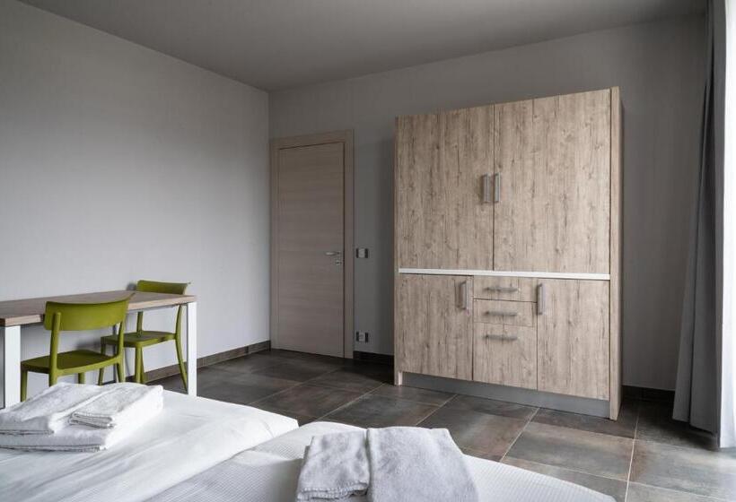 Номер Стандарт, M App