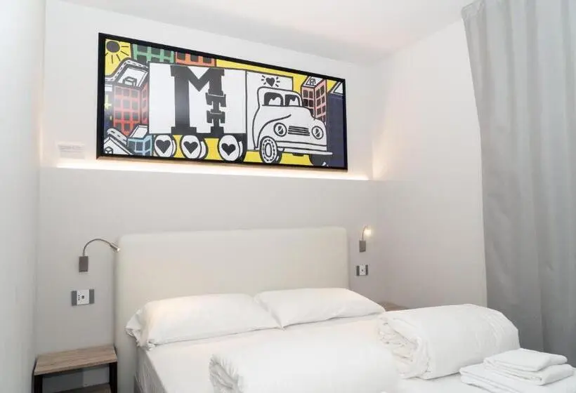 デラックスの４人部屋, M App