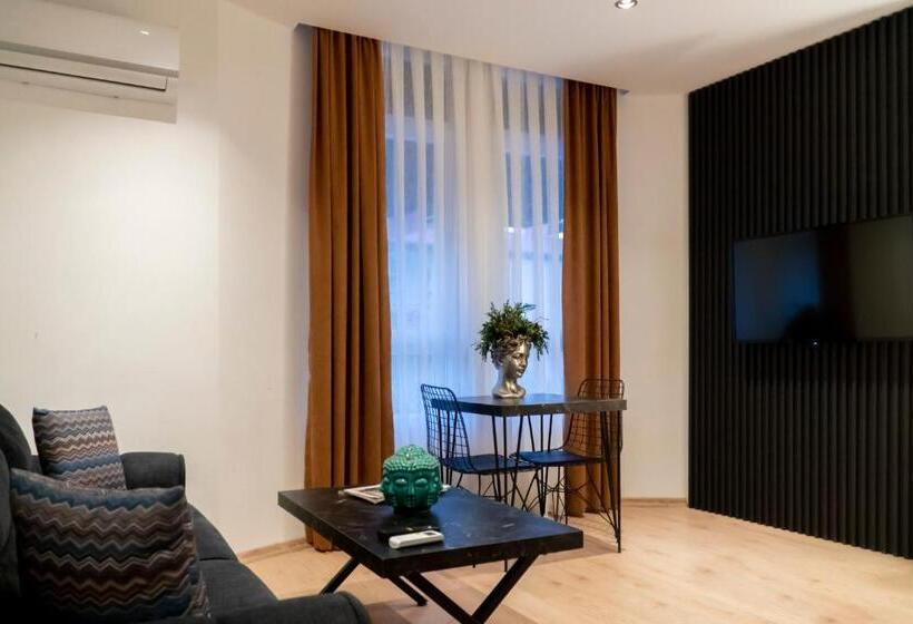 带1个卧室的高级公寓, Magesa Homes