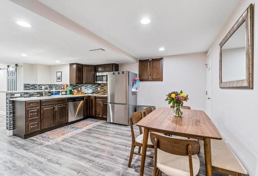 패밀리 룸, Family Friendly 2bd1ba, Close To 70 Exit