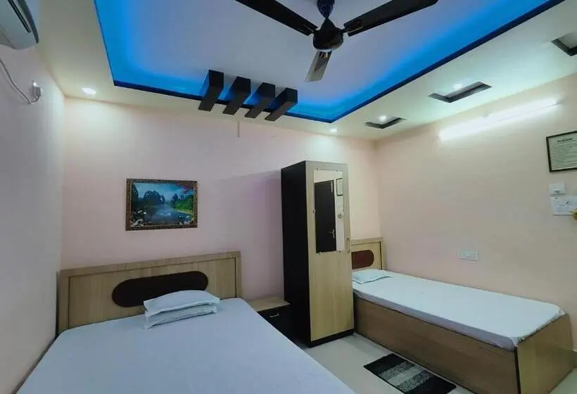 Chambre Triple Deluxe, Gulab Lodge